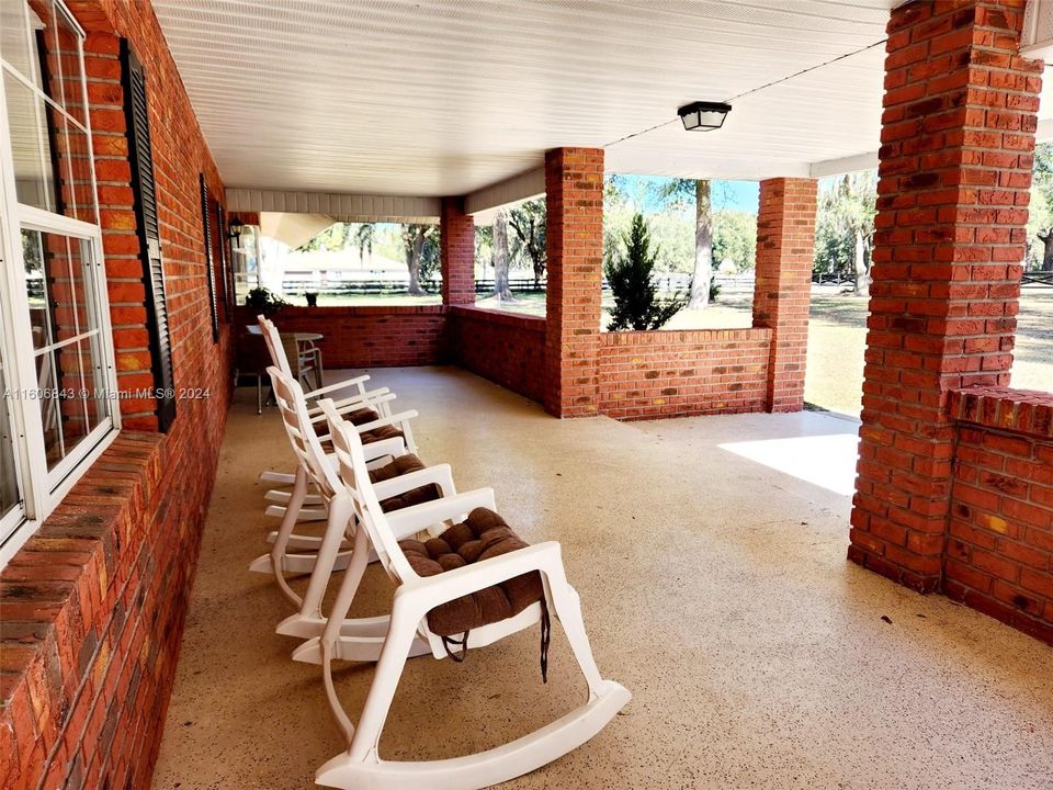 En Venta: $809,000 (5 camas, 4 baños, 4500 Pies cuadrados)