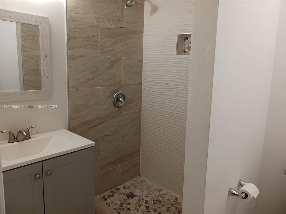 Recently Rented: $2,800 (2 beds, 2 baths, 2073 Square Feet)