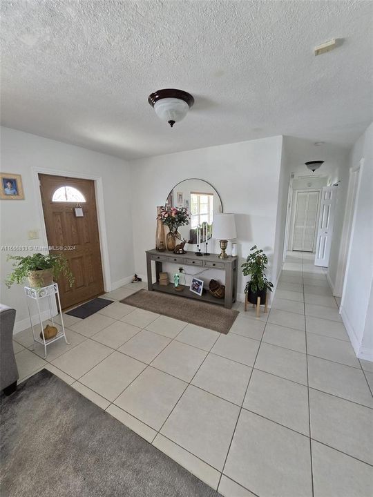 For Rent: $3,500 (3 beds, 2 baths, 1452 Square Feet)