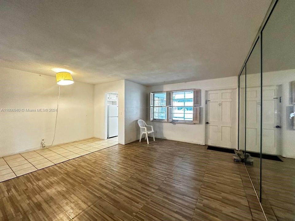 For Rent: $1,750 (1 beds, 1 baths, 660 Square Feet)