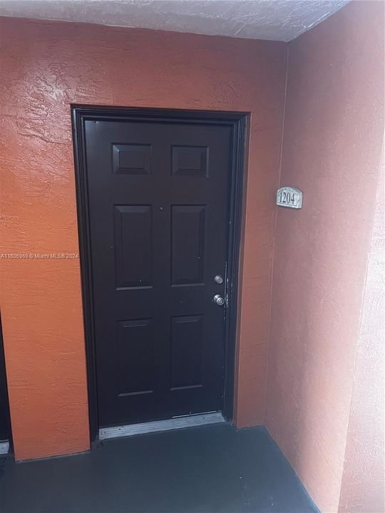 Vendido Recientemente: $240,000 (2 camas, 2 baños, 1026 Pies cuadrados)