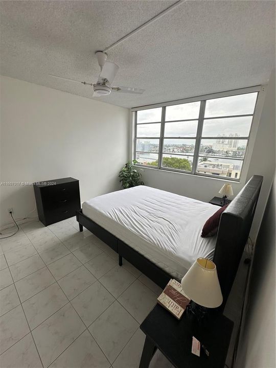 For Rent: $2,700 (2 beds, 2 baths, 1311 Square Feet)