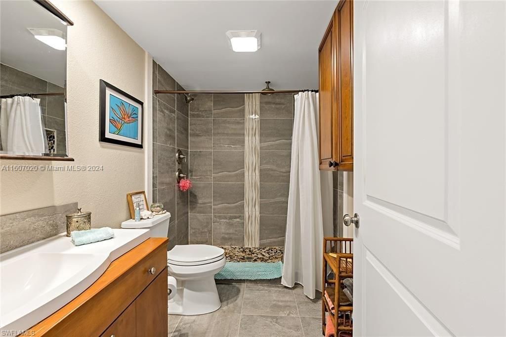 For Sale: $649,500 (2 beds, 2 baths, 1608 Square Feet)