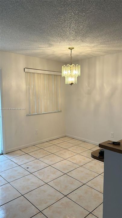 For Rent: $1,950 (2 beds, 2 baths, 816 Square Feet)