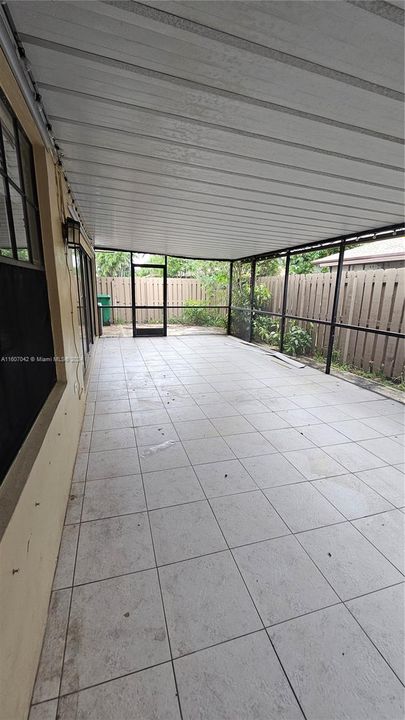 Active With Contract: $3,300 (4 beds, 2 baths, 1823 Square Feet)