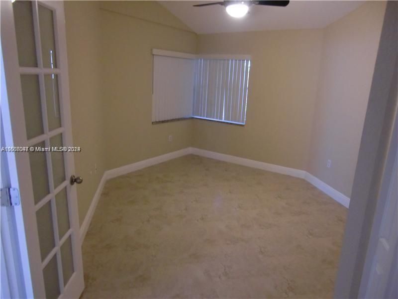 For Rent: $2,193 (2 beds, 2 baths, 1121 Square Feet)