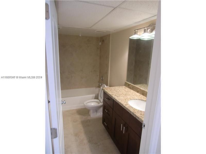 For Rent: $2,193 (2 beds, 2 baths, 1121 Square Feet)