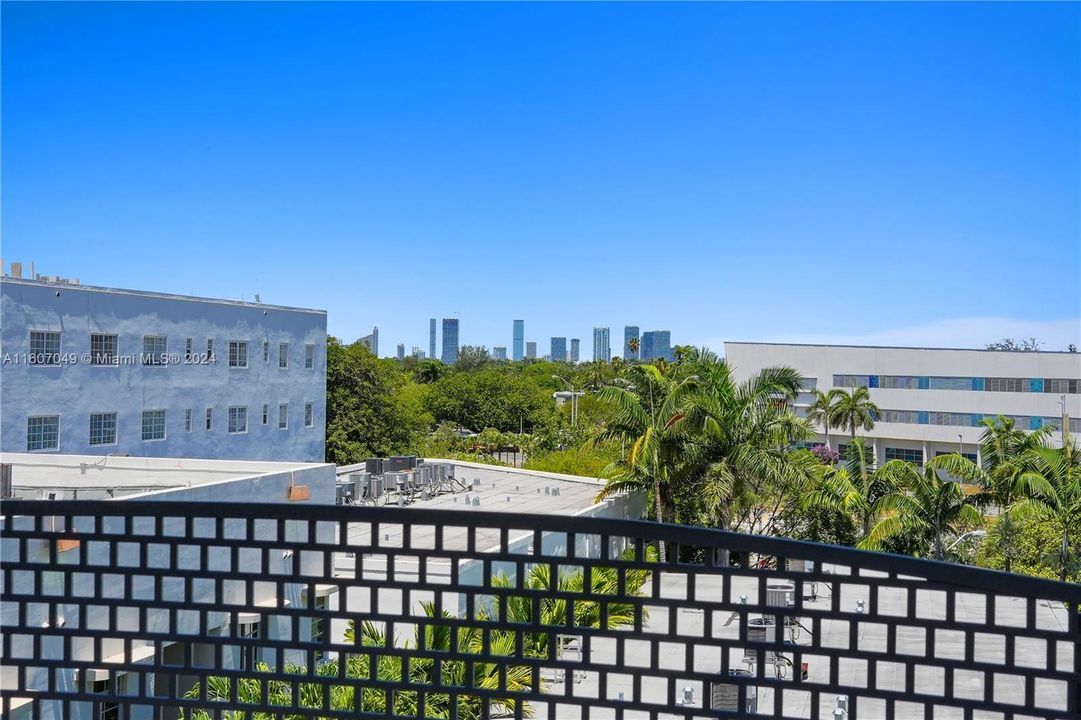 Balcony west view with Miami Skyline in the background