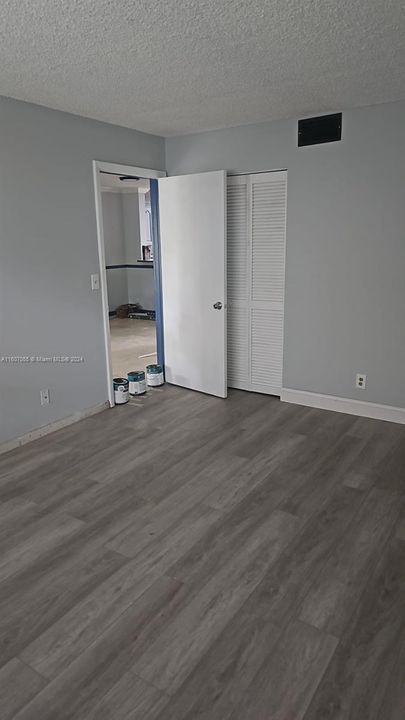 Active With Contract: $1,850 (2 beds, 2 baths, 0 Square Feet)