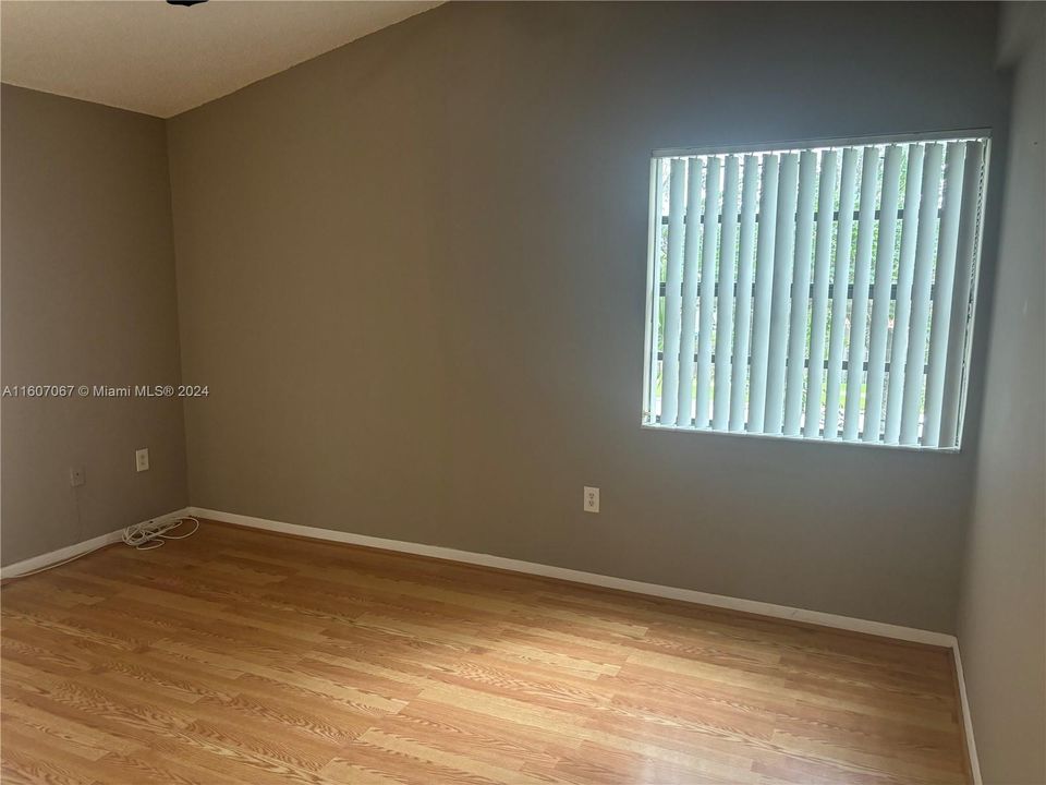 For Rent: $2,650 (2 beds, 2 baths, 1253 Square Feet)