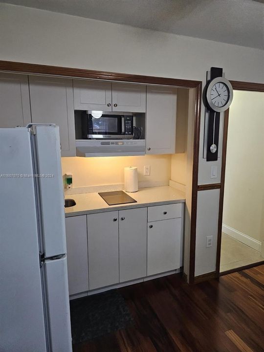 For Rent: $1,400 (1 beds, 1 baths, 0 Square Feet)