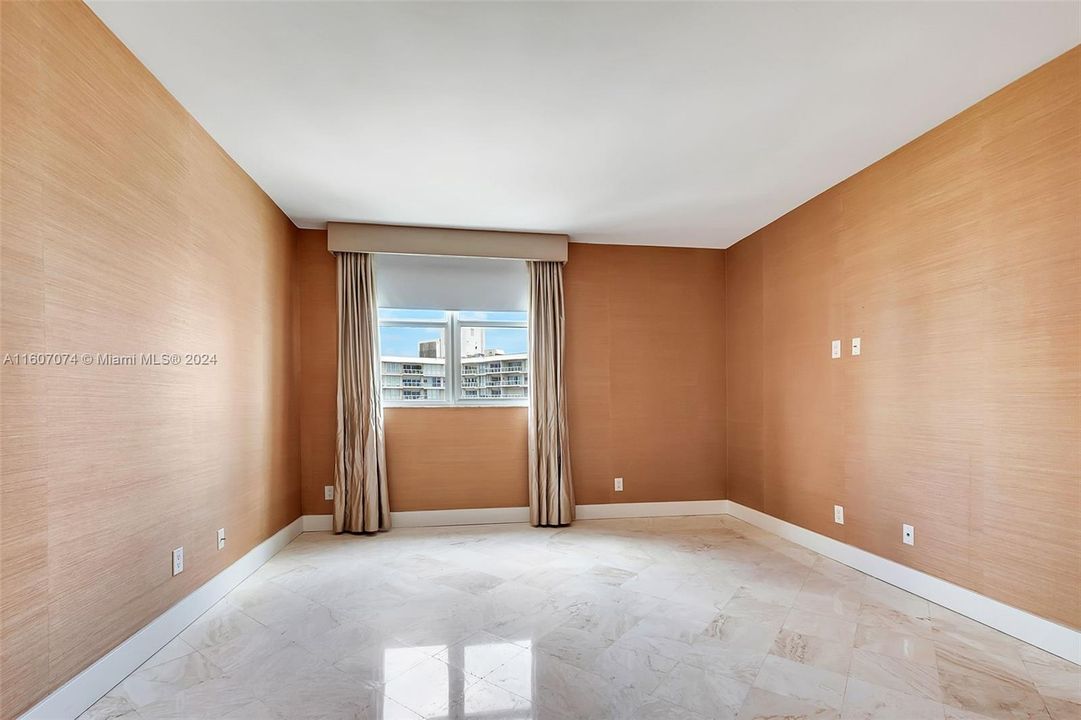 For Sale: $824,900 (2 beds, 2 baths, 1120 Square Feet)