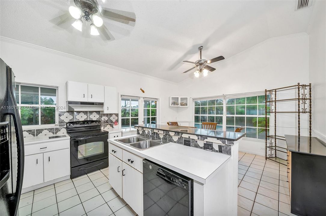 Active With Contract: $655,000 (4 beds, 2 baths, 1669 Square Feet)