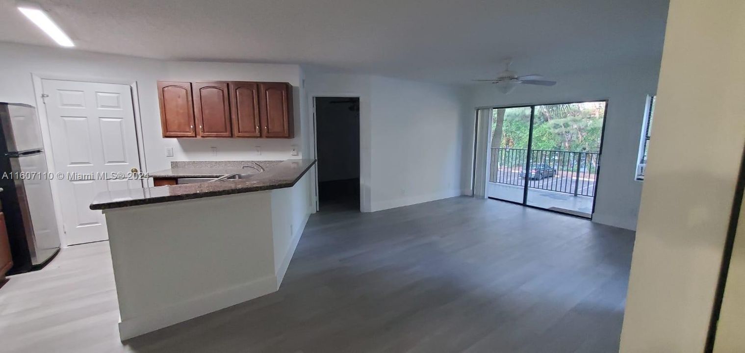 For Rent: $2,175 (2 beds, 2 baths, 1024 Square Feet)