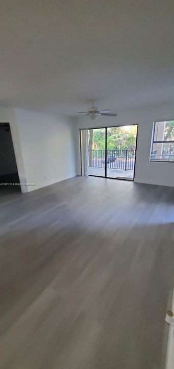 For Rent: $2,175 (2 beds, 2 baths, 1024 Square Feet)