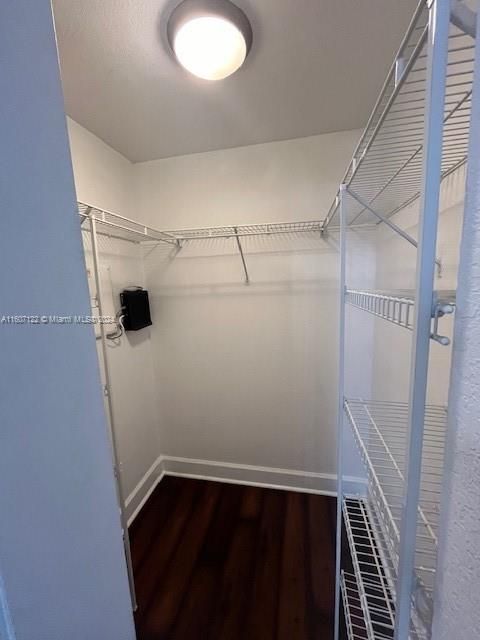 For Rent: $2,500 (2 beds, 2 baths, 1036 Square Feet)