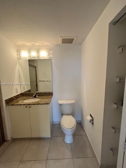 For Rent: $2,500 (2 beds, 2 baths, 1036 Square Feet)