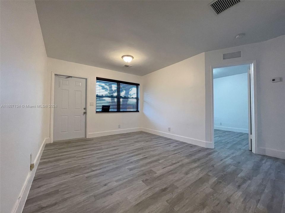 For Rent: $1,750 (1 beds, 1 baths, 0 Square Feet)