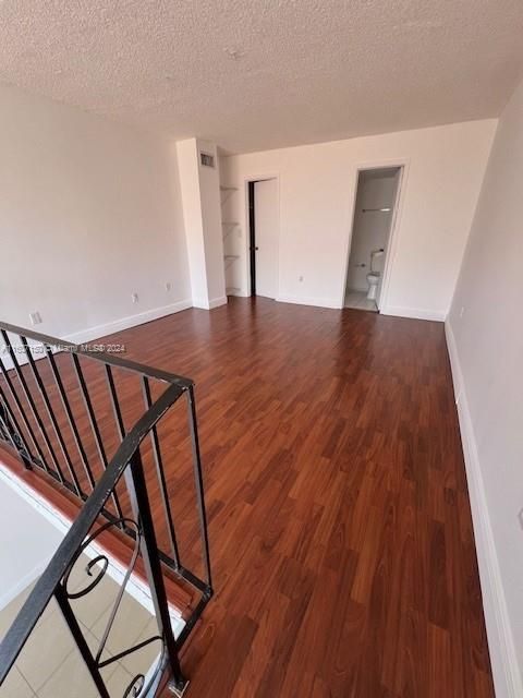 For Rent: $2,100 (1 beds, 1 baths, 770 Square Feet)