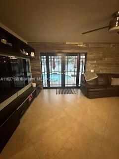 Activo con contrato: $830,000 (3 camas, 2 baños, 2121 Pies cuadrados)