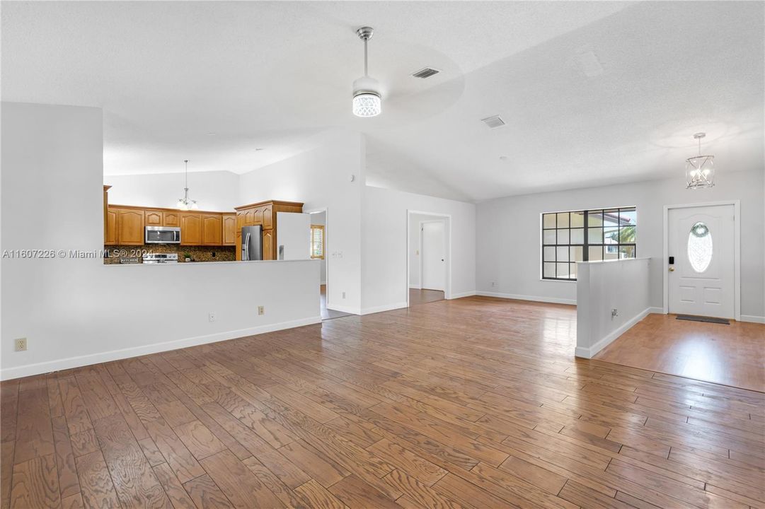 Virtual Staging living room/great room