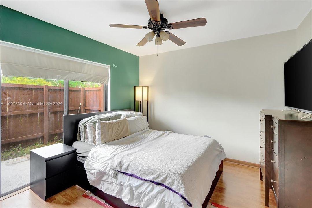 For Sale: $390,000 (3 beds, 2 baths, 1340 Square Feet)