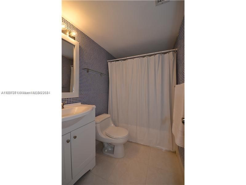 For Rent: $2,100 (2 beds, 2 baths, 768 Square Feet)