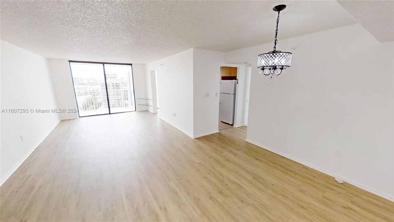 Recently Rented: $2,800 (2 beds, 2 baths, 1507 Square Feet)