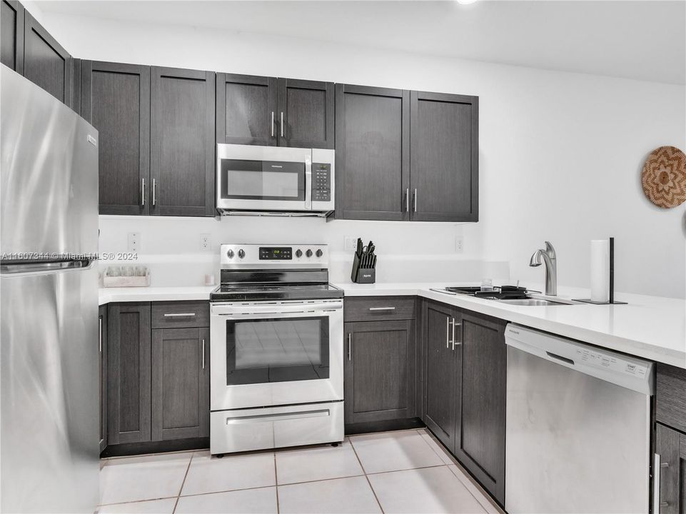 For Rent: $3,000 (3 beds, 2 baths, 1778 Square Feet)