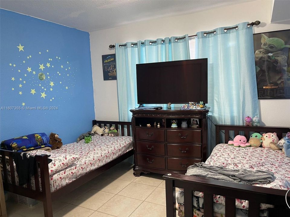 En Venta: $222,000 (2 camas, 2 baños, 900 Pies cuadrados)