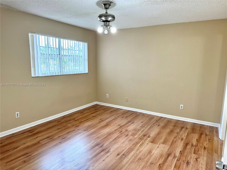 For Rent: $2,100 (2 beds, 2 baths, 808 Square Feet)