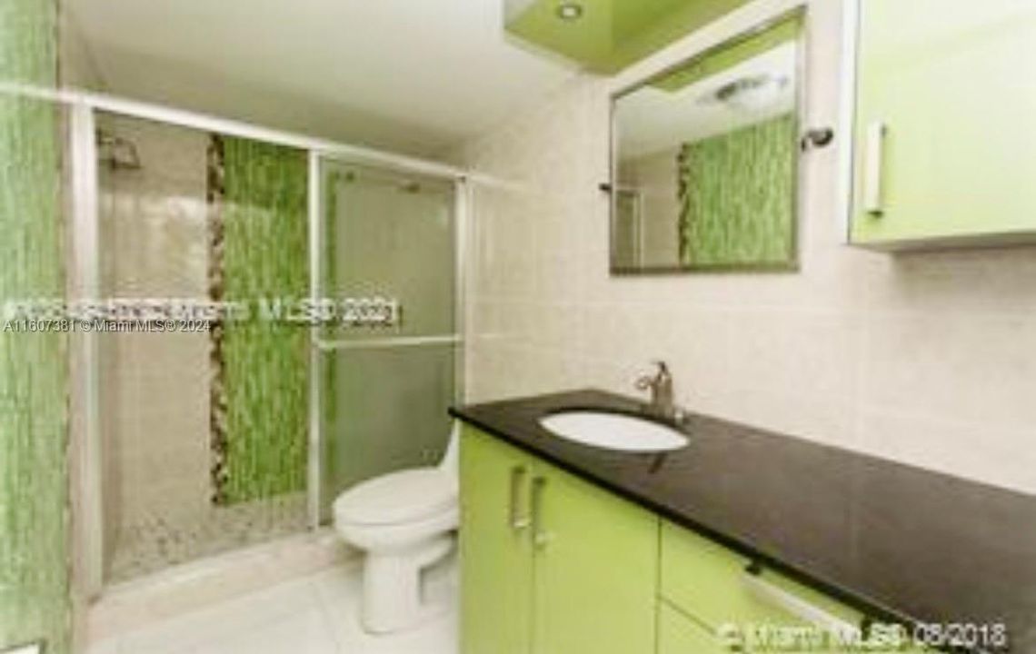 For Sale: $550,000 (2 beds, 2 baths, 1360 Square Feet)