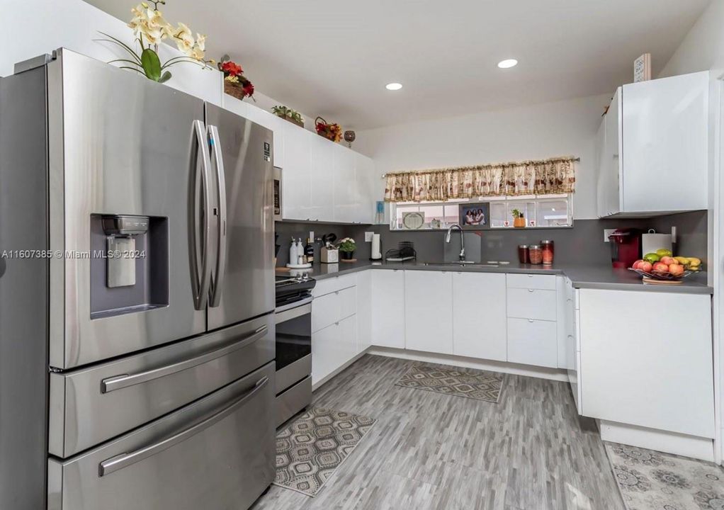 For Sale: $629,000 (3 beds, 2 baths, 1481 Square Feet)