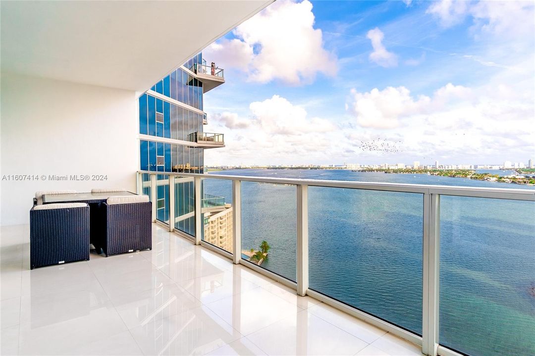 Spacious 8' x 26' Balcony Overlooking Biscayne Bay, Miami Beach, and the Atlantic Ocean
