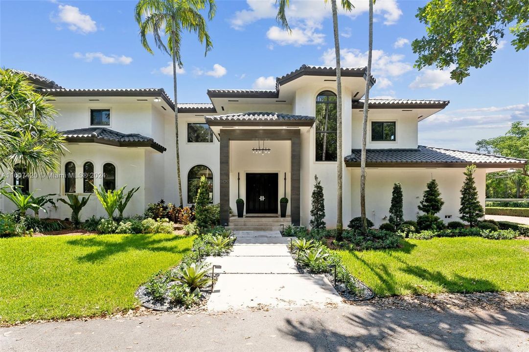 For Sale: $4,250,000 (5 beds, 3 baths, 5206 Square Feet)