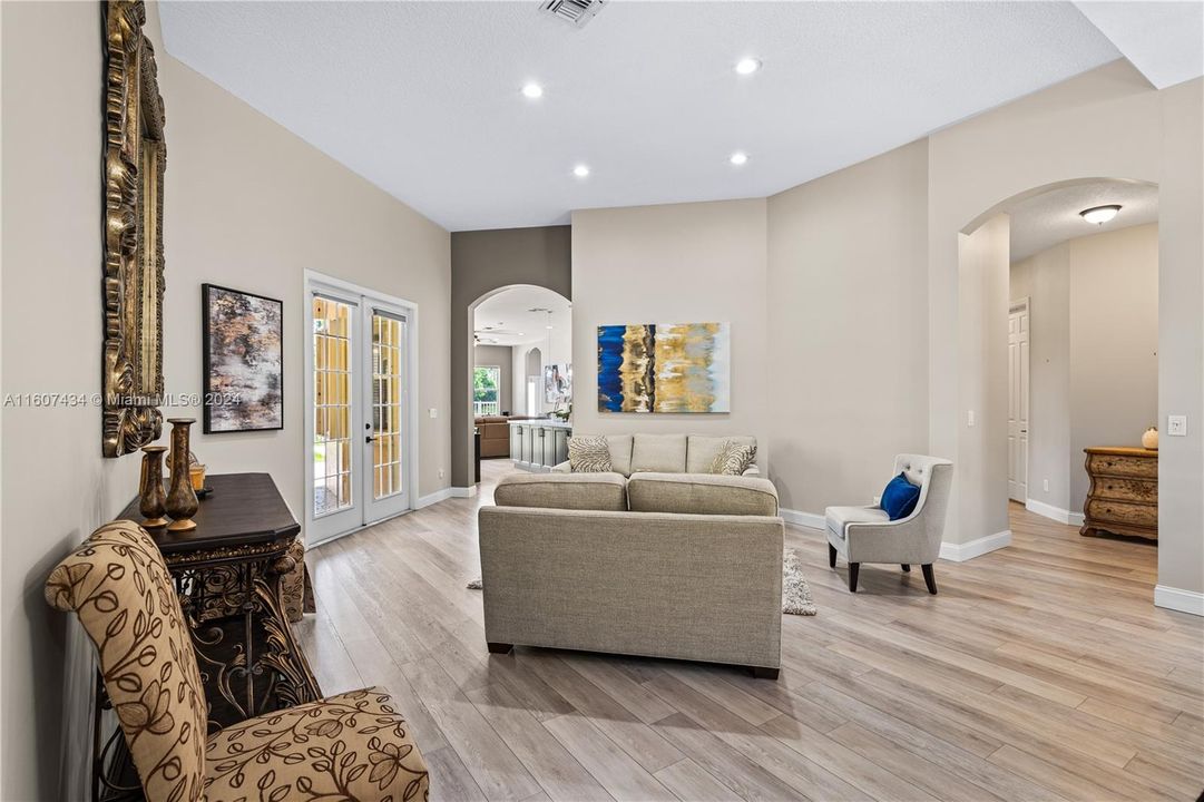 Active With Contract: $1,168,000 (4 beds, 3 baths, 2729 Square Feet)