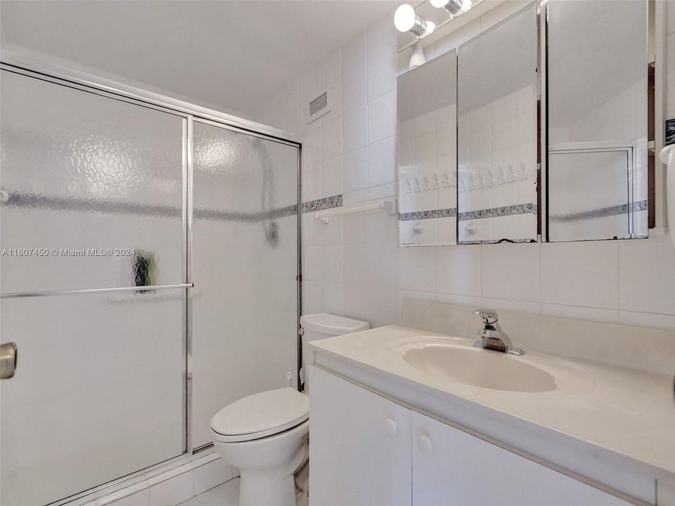 For Rent: $3,700 (2 beds, 2 baths, 1248 Square Feet)