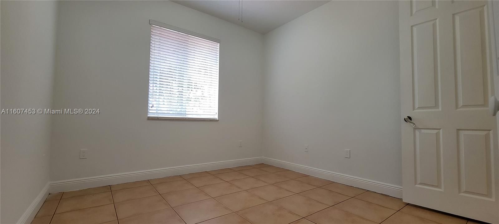 For Rent: $4,500 (4 beds, 2 baths, 1995 Square Feet)