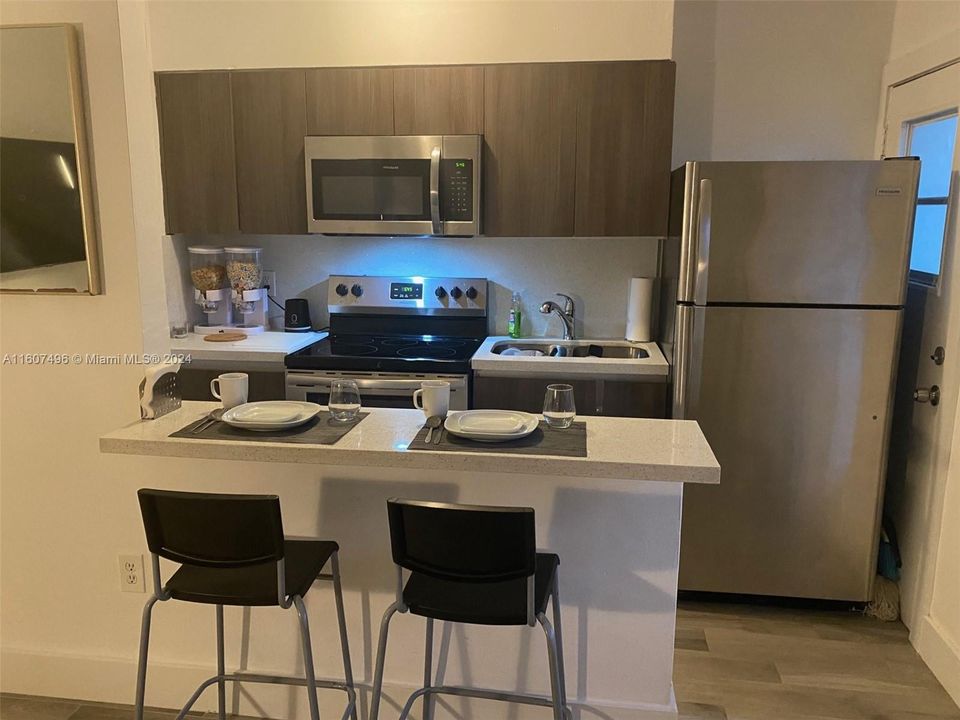 For Rent: $1,950 (1 beds, 1 baths, 0 Square Feet)