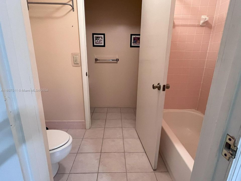 出租: $3,500 (3 贝兹, 2 浴室, 1281 平方英尺)