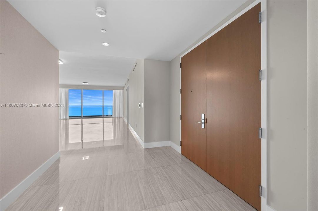 For Sale: $10,500,000 (3 beds, 4 baths, 3464 Square Feet)