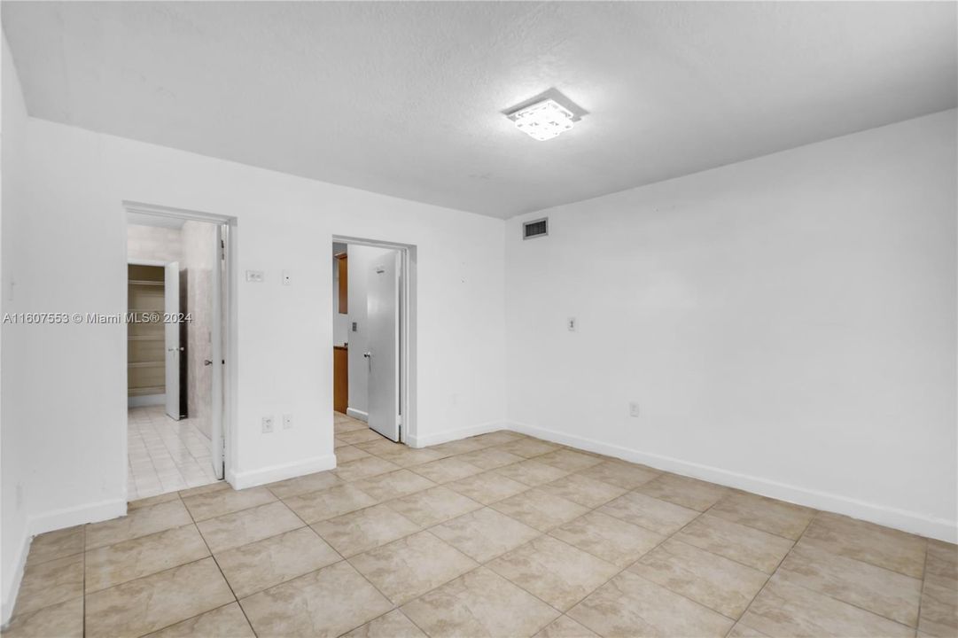 Recently Sold: $599,900 (3 beds, 2 baths, 1740 Square Feet)