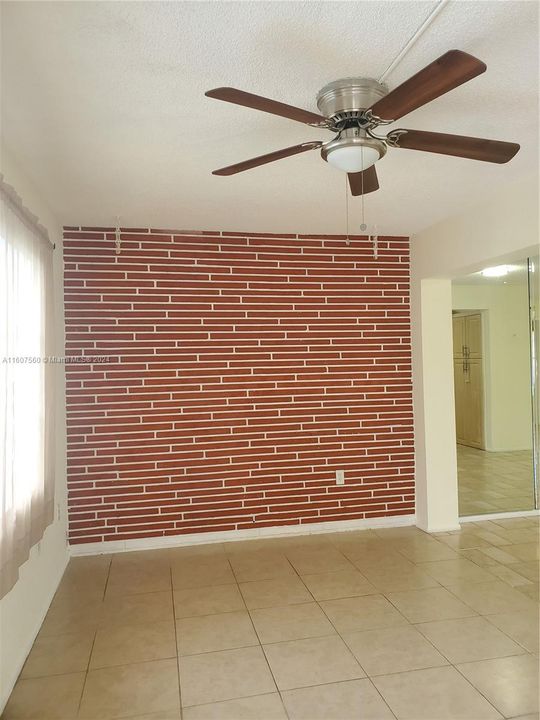 Recently Rented: $3,500 (4 beds, 2 baths, 1582 Square Feet)