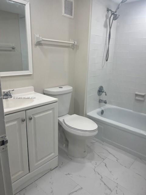 For Rent: $1,995 (2 beds, 2 baths, 949 Square Feet)