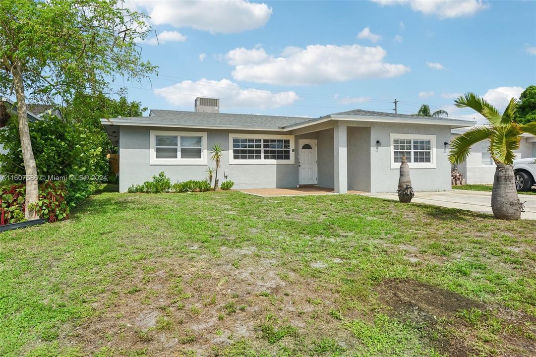 For Sale: $469,900 (3 beds, 2 baths, 1197 Square Feet)