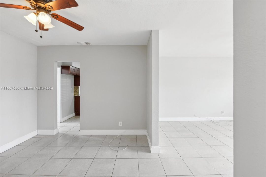 For Sale: $469,900 (3 beds, 2 baths, 1197 Square Feet)