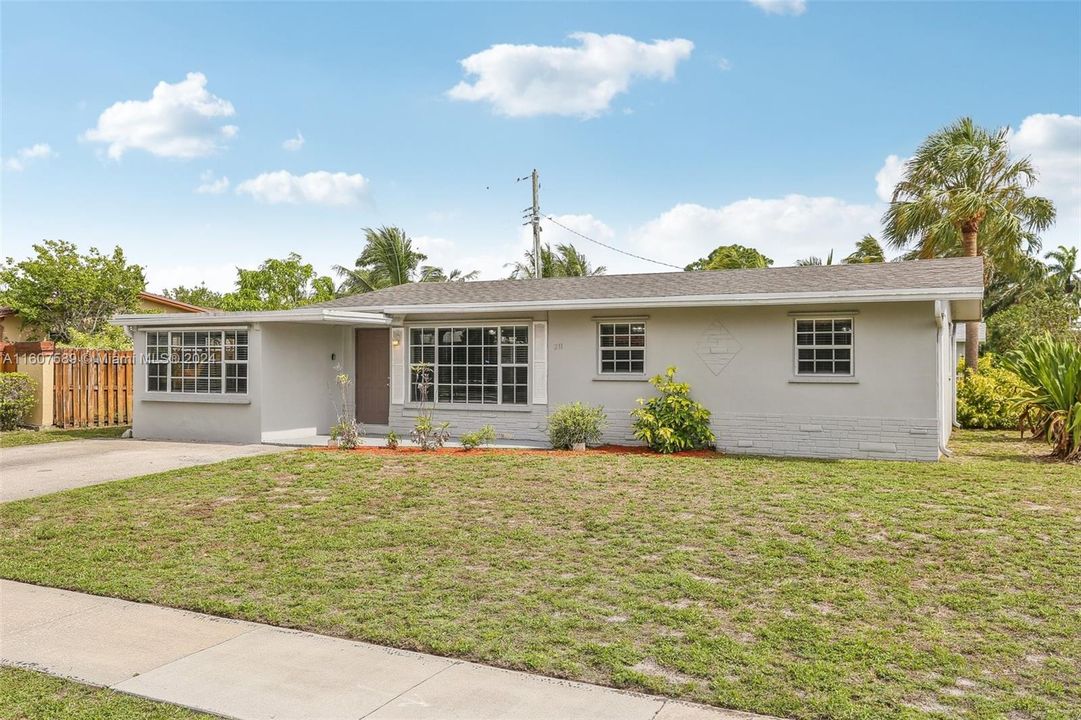 For Sale: $485,000 (3 beds, 2 baths, 1257 Square Feet)