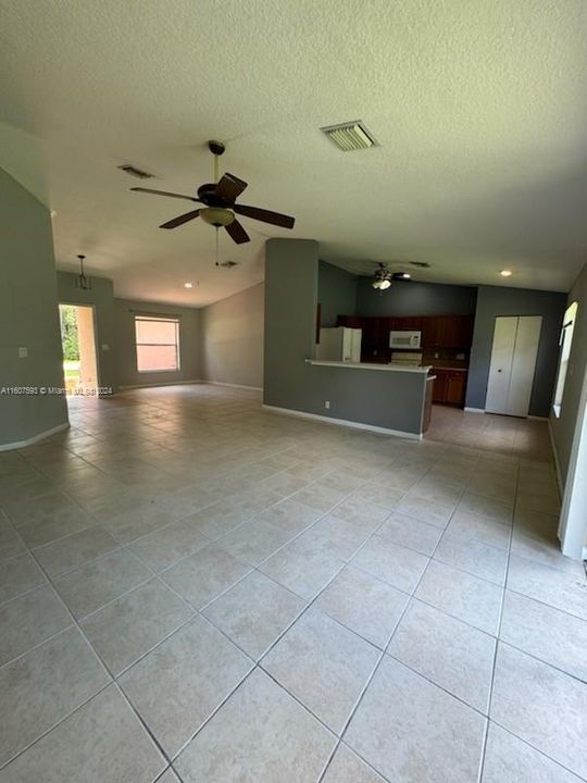 Active With Contract: $2,450 (4 beds, 2 baths, 1736 Square Feet)