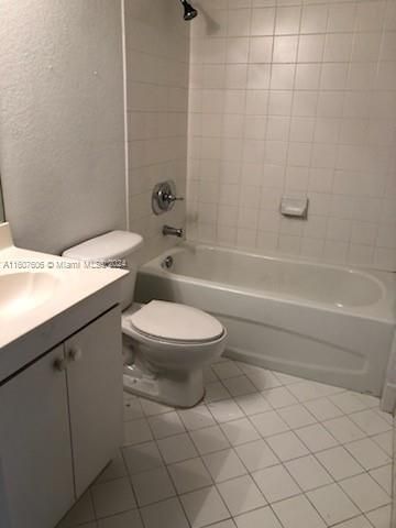 For Rent: $1,900 (2 beds, 2 baths, 822 Square Feet)