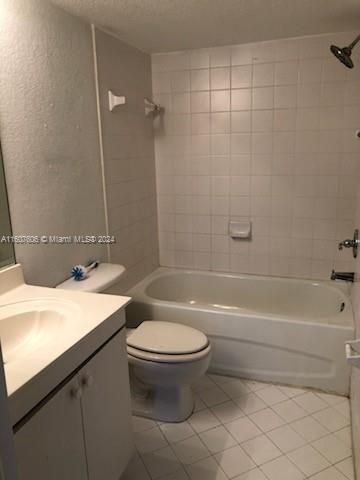 For Rent: $1,900 (2 beds, 2 baths, 822 Square Feet)